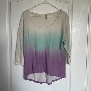 Women’s L Xhilaration quarter length sweater.